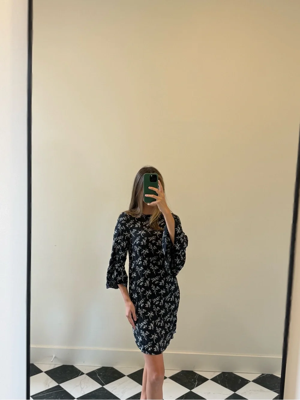 H&M floral Mini black & White dress - Picture 3 of 9